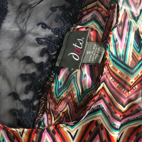 Dots Tie Front Tank Top - Picture 4 of 4